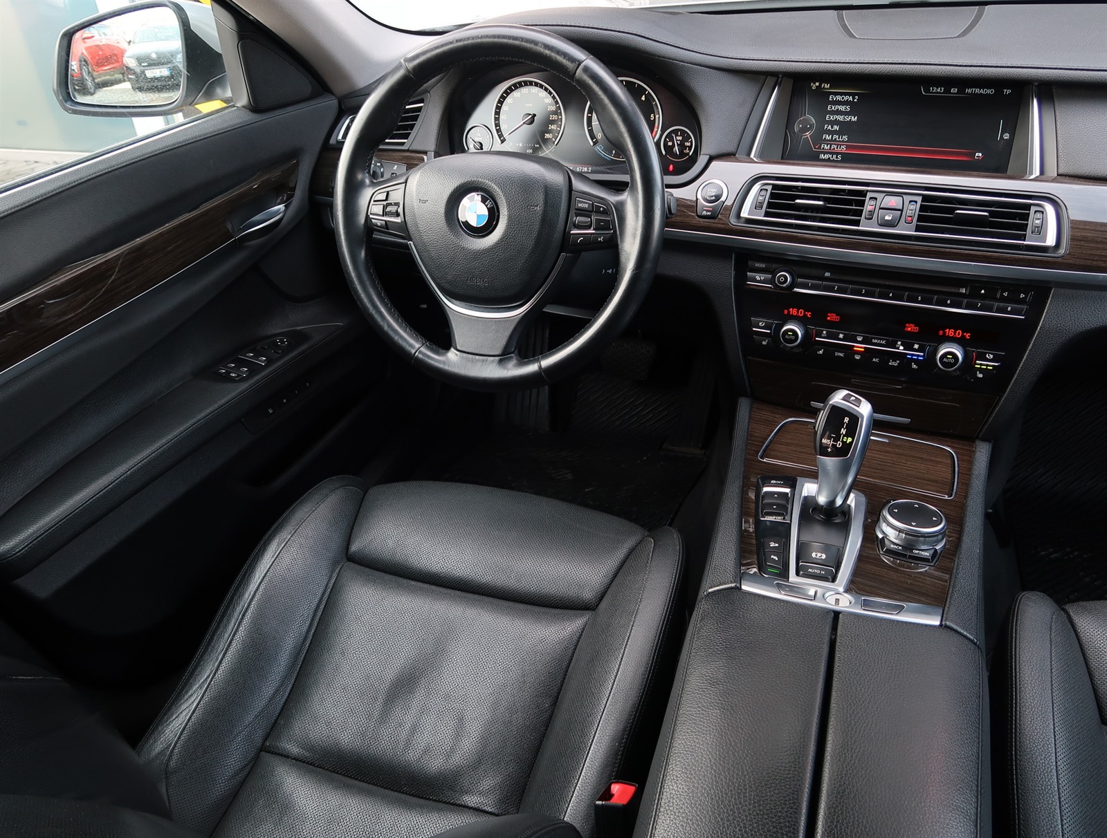 BMW 7, 2013 - pohled č. 9