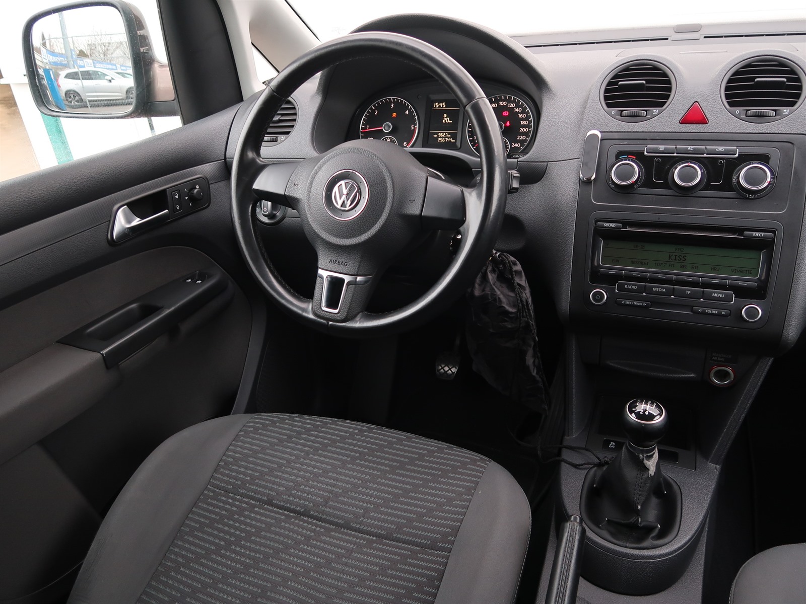Volkswagen Caddy, 2011 - pohled č. 9