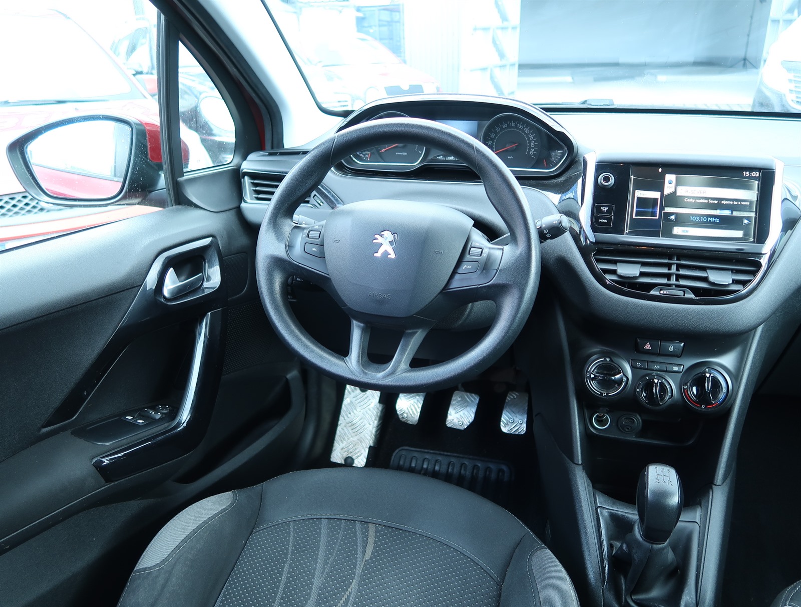 Peugeot 208, 2014 - pohled č. 9