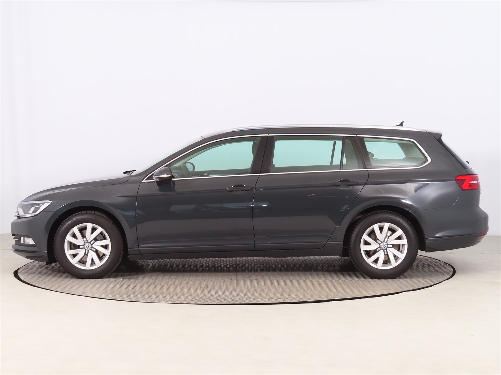 Volkswagen Passat, 2015 - pohled č. 4