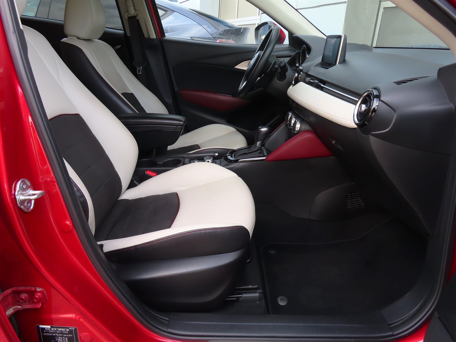 Mazda CX-3, 2016 - pohled č. 12