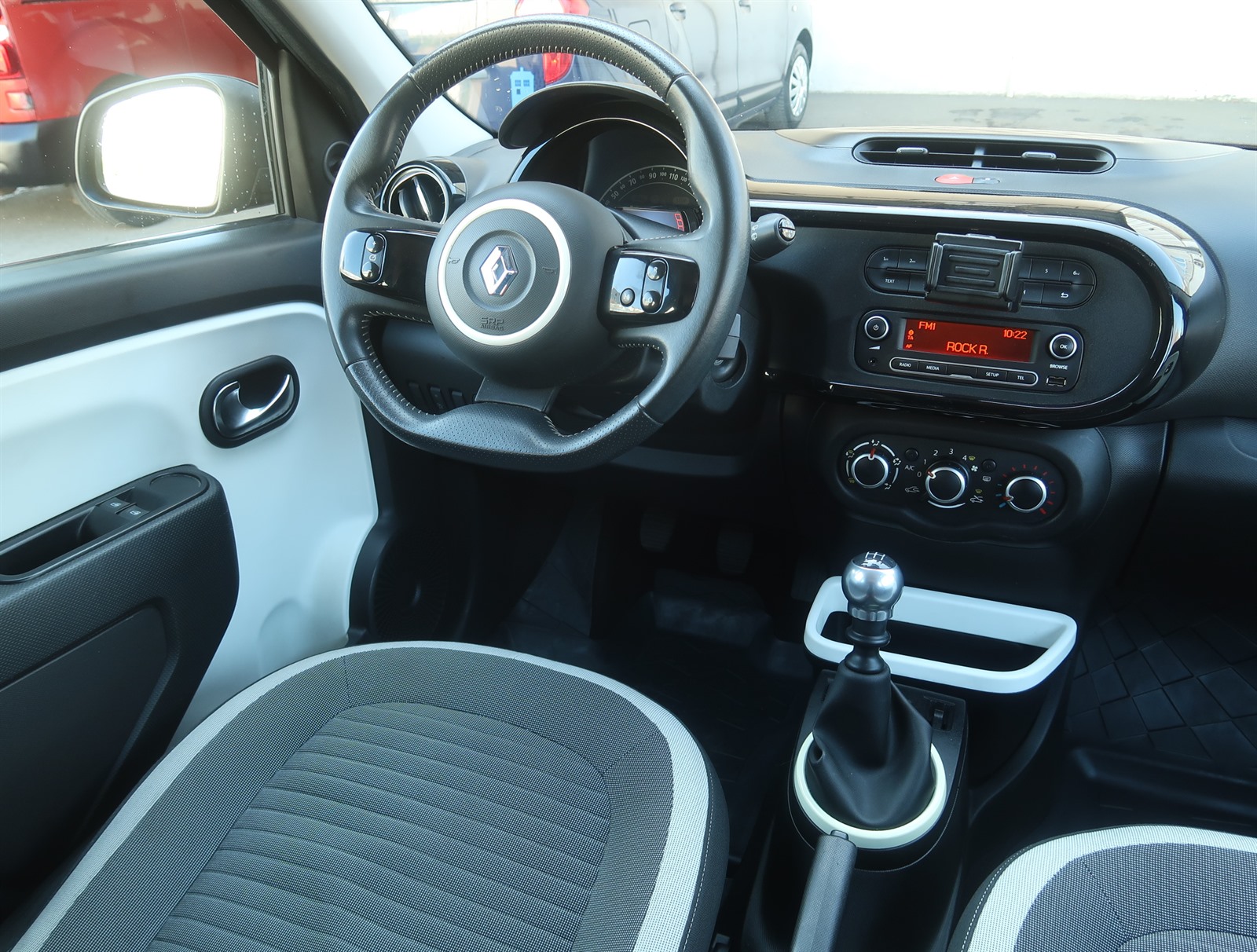 Renault Twingo, 2015 - pohled č. 9