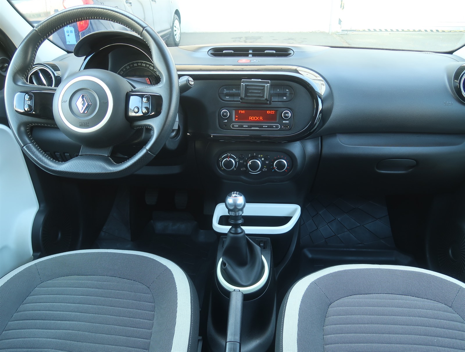 Renault Twingo, 2015 - pohled č. 10