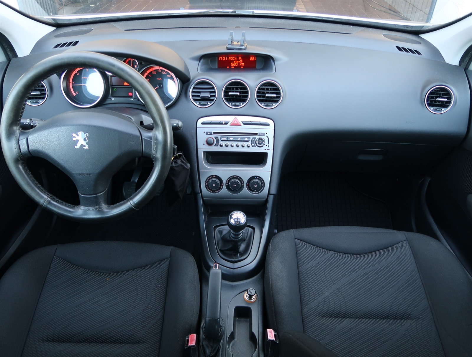 Peugeot 308, 2009 - pohled č. 10