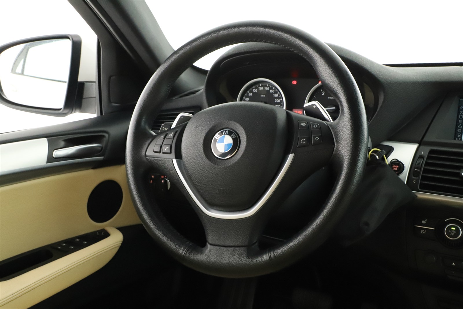 BMW X6, 2013 - pohled č. 14