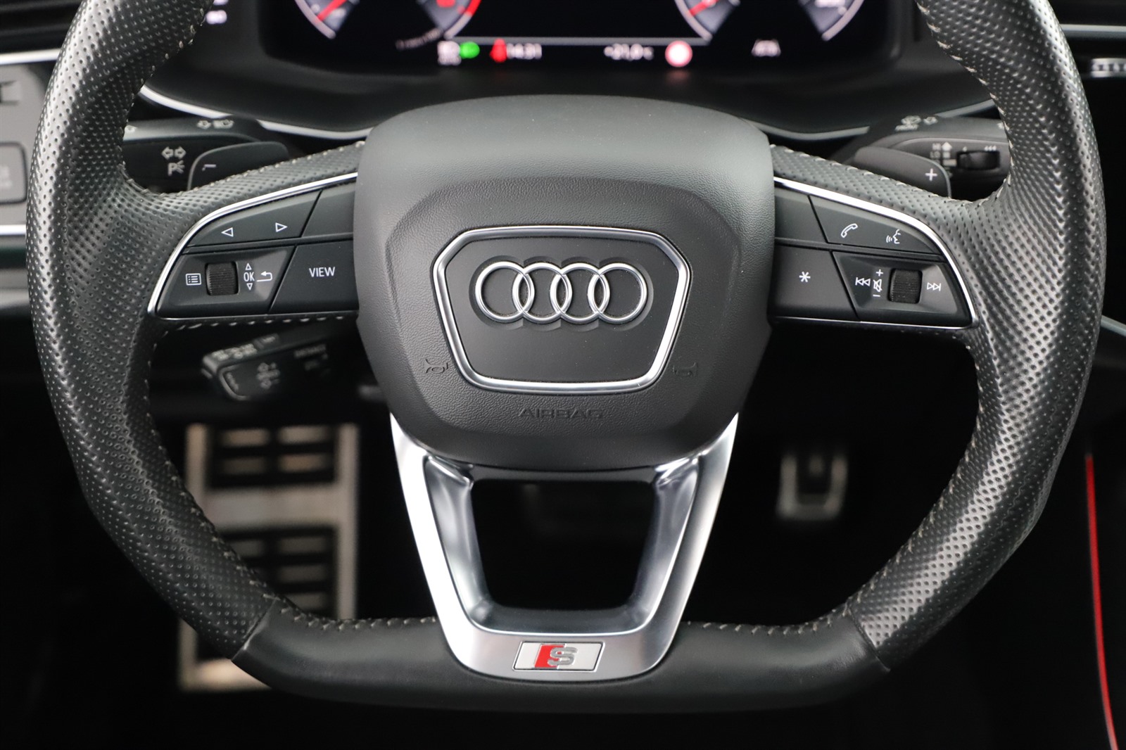 Audi Q8, 2020 - pohled č. 17