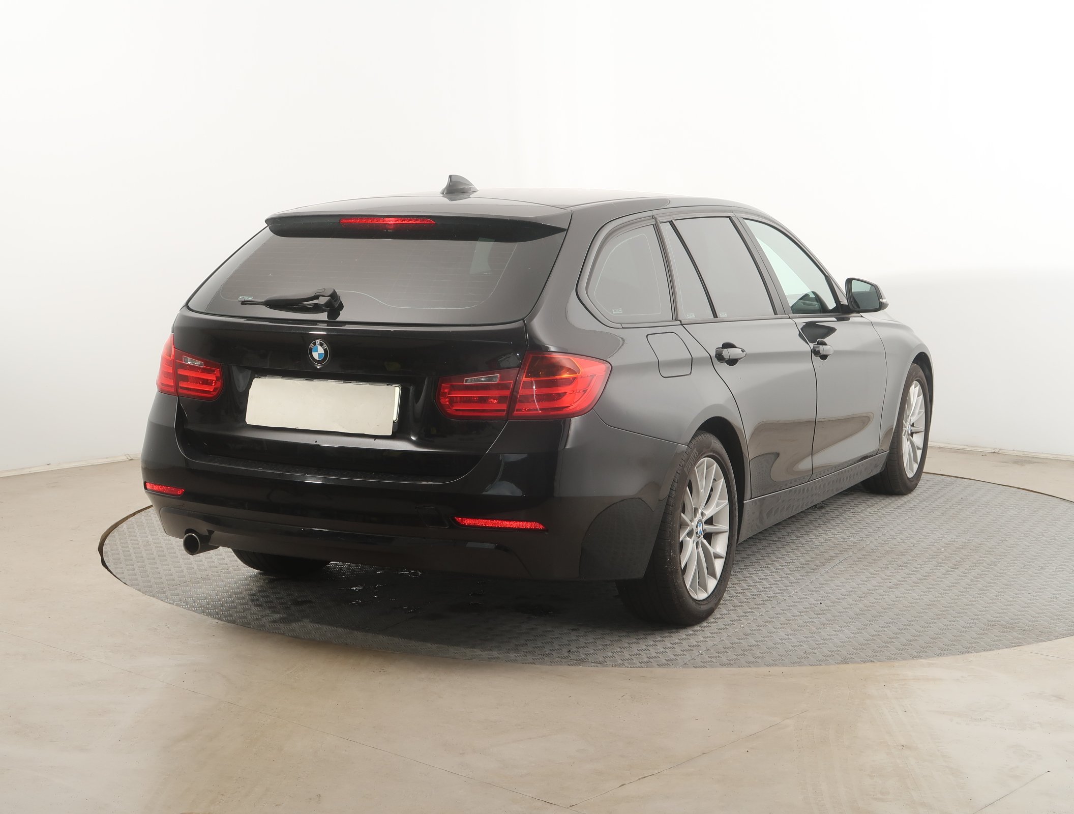 BMW Řada 3, 2014 - pohled č. 7