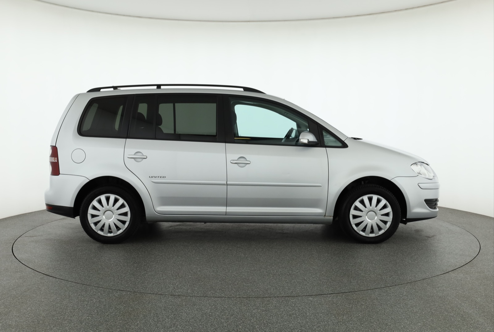 Volkswagen Touran, 2009 - pohled č. 8