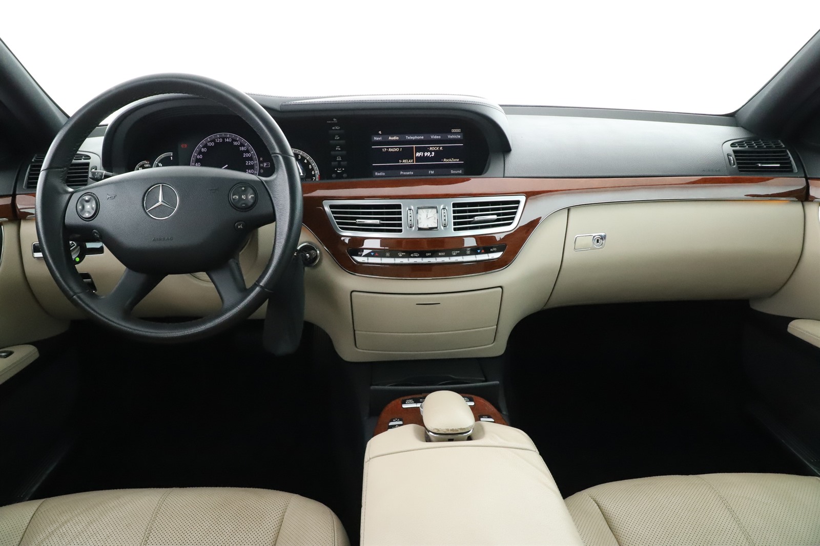 Mercedes-Benz S, 2008 - pohled č. 9