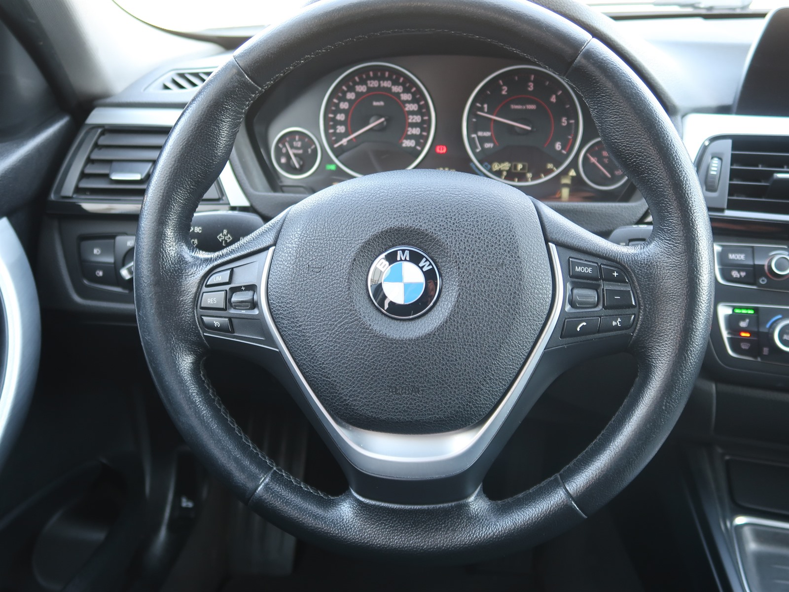 BMW Řada 3, 2015 - pohled č. 24