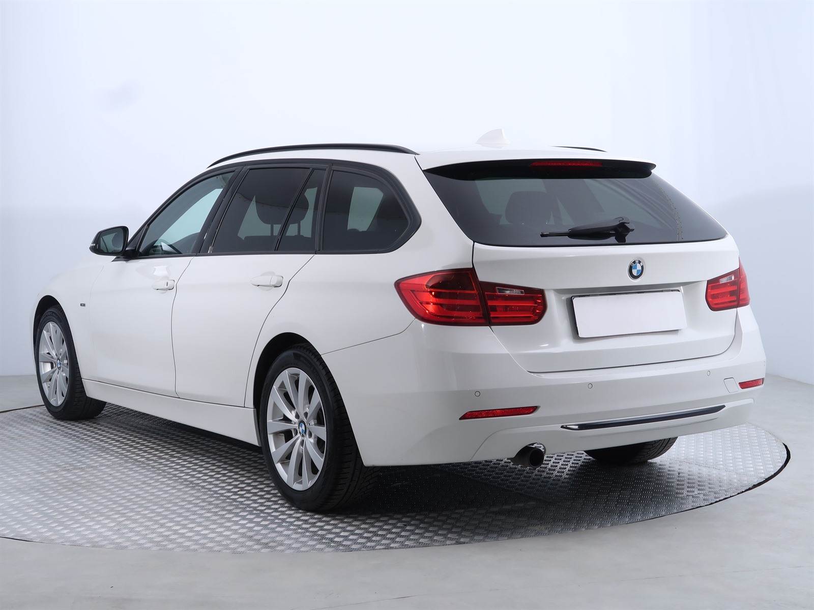 BMW Řada 3, 2015 - pohled č. 5