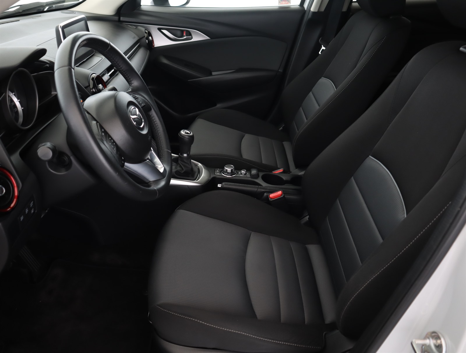 Mazda CX-3, 2016 - pohled č. 13