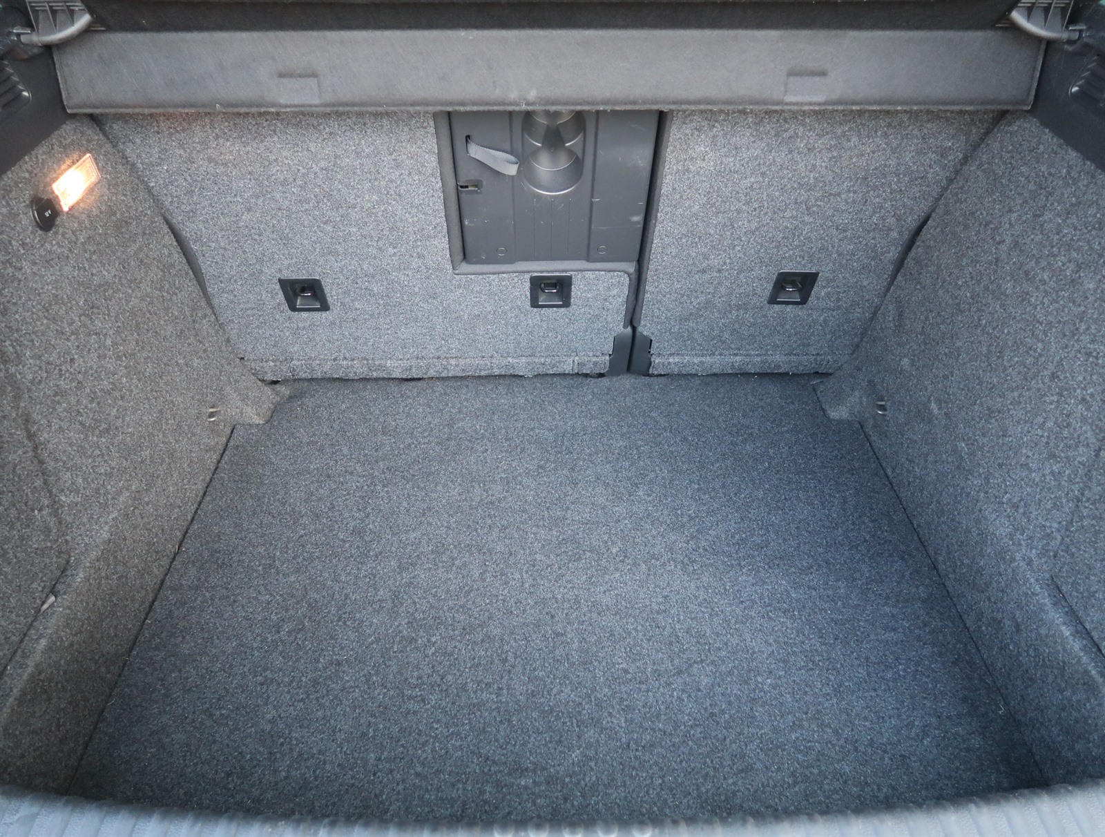 Volkswagen Tiguan, 2011 - pohled č. 19