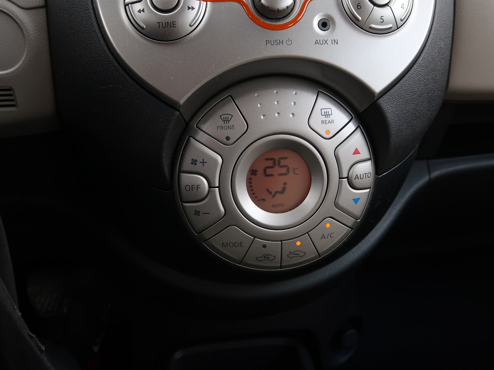 Nissan Micra, 2013 - pohled č. 24
