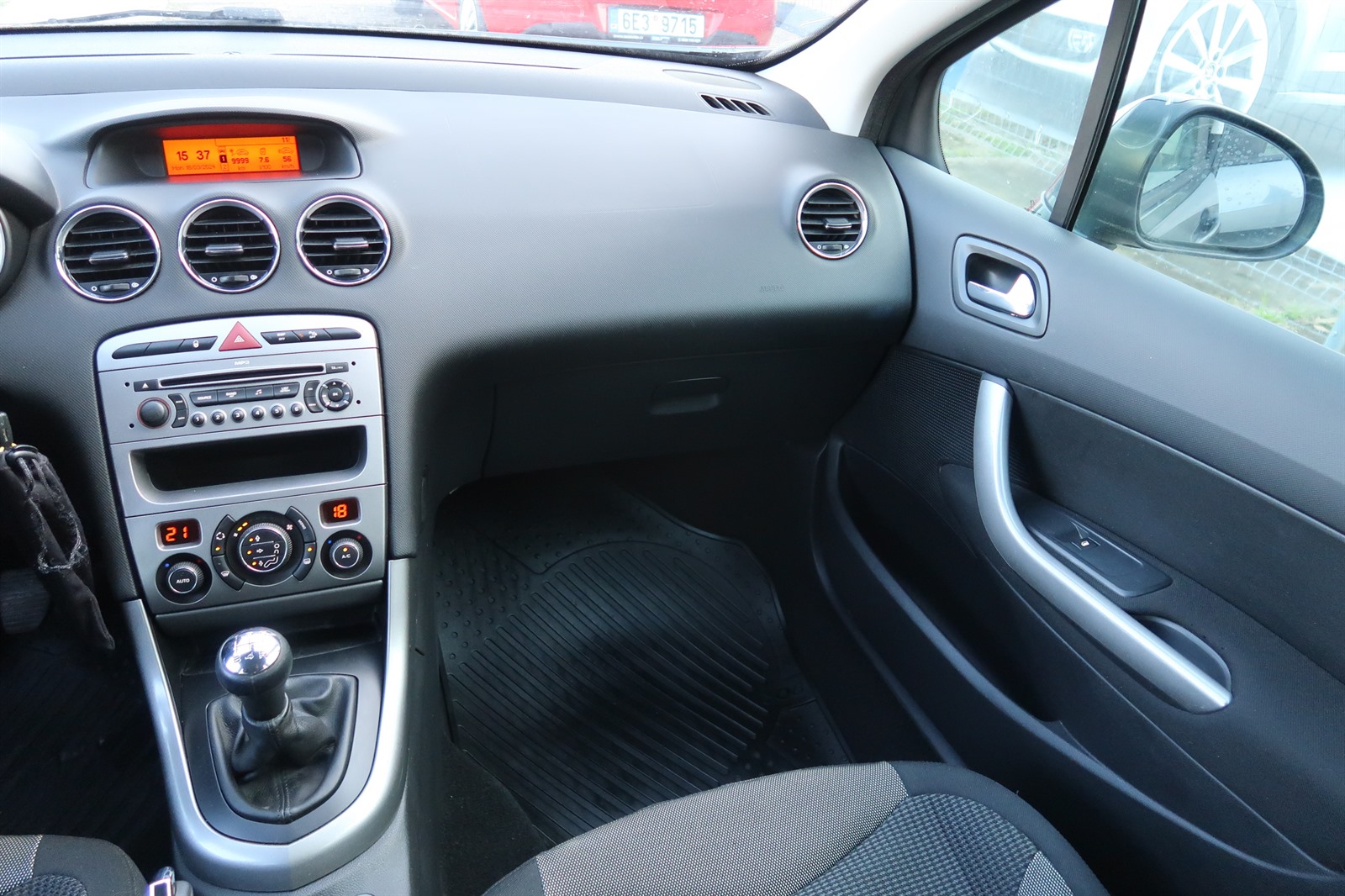 Peugeot 308, 2007 - pohled č. 11