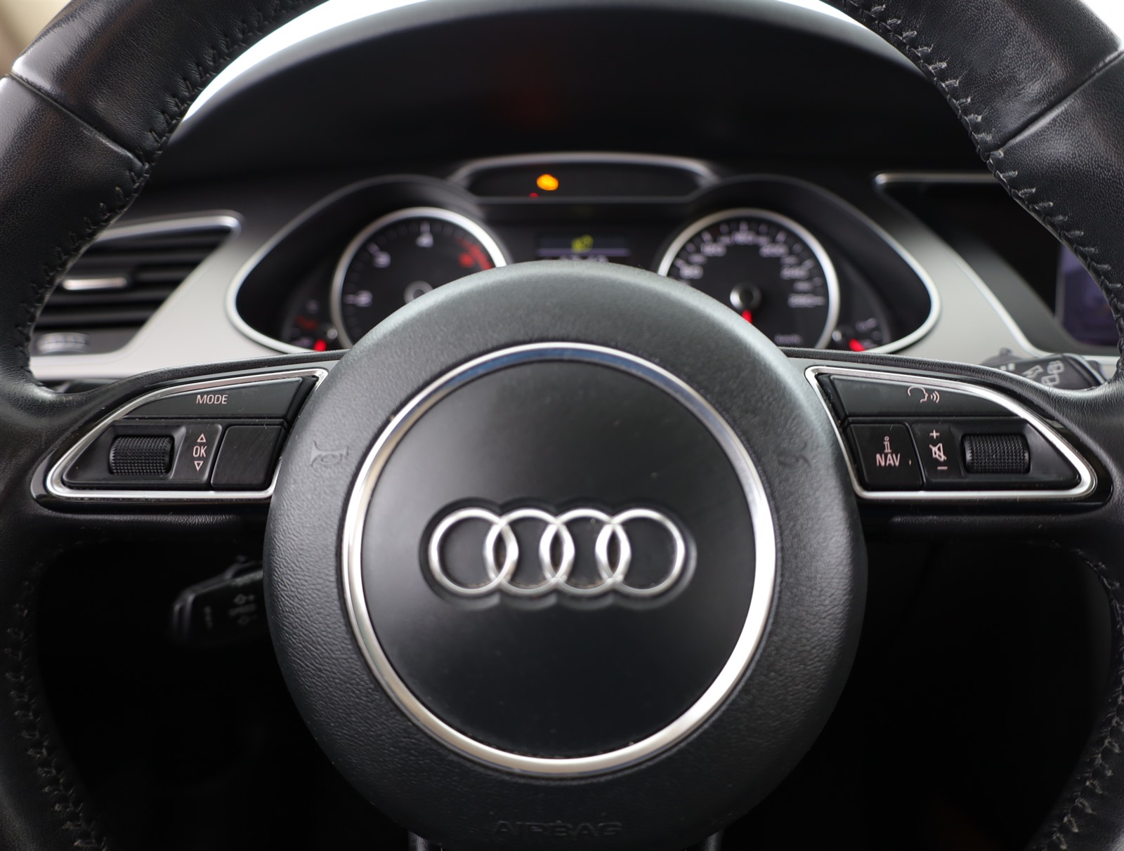 Audi A4, 2014 - pohled č. 14