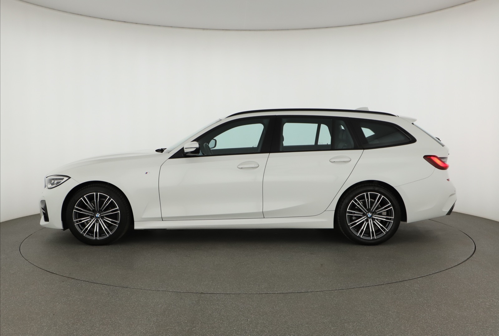 BMW Řada 3, 2021 - pohled č. 4