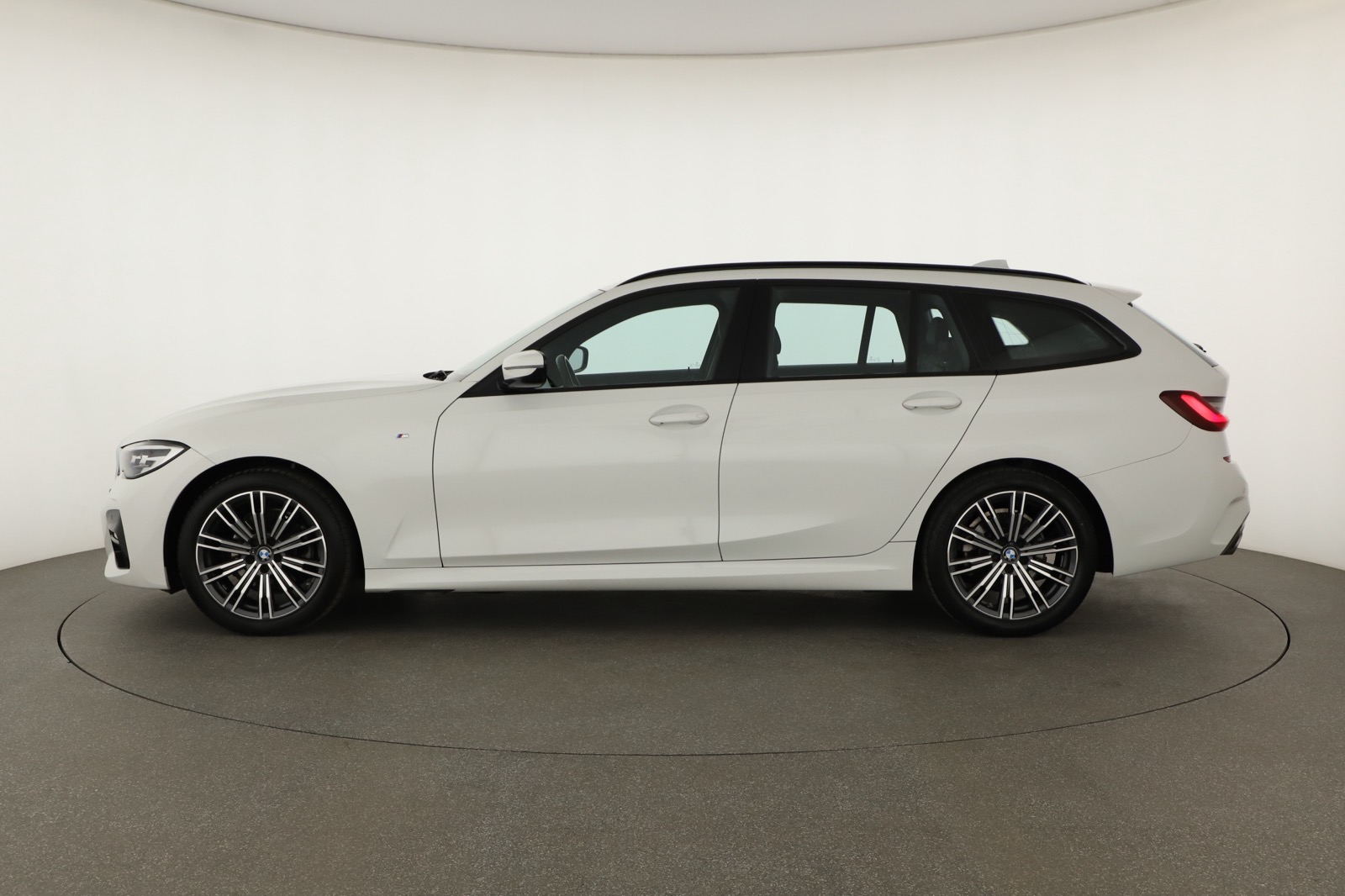 BMW Řada 3, 2021 - pohled č. 4