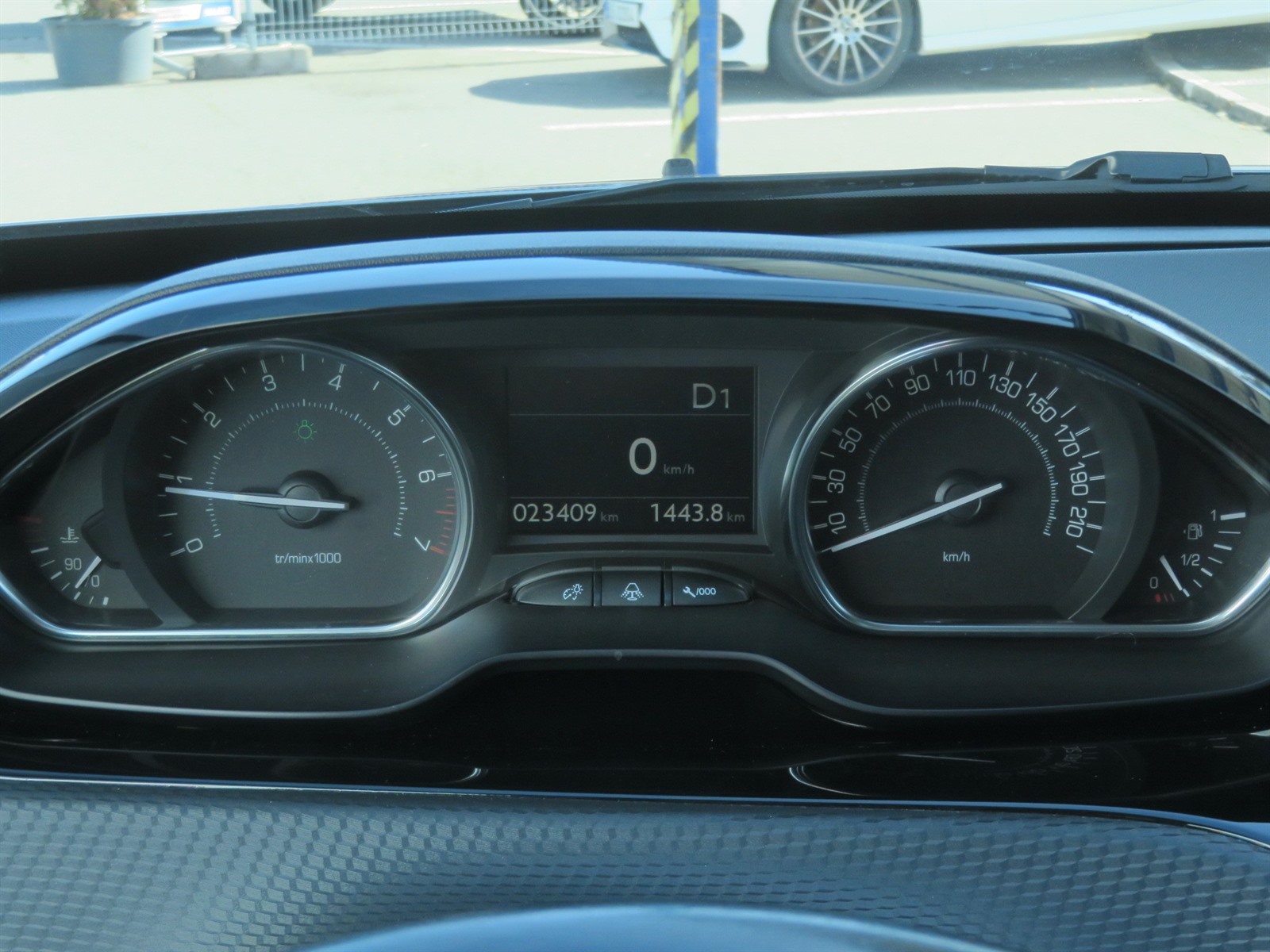 Peugeot 2008, 2018 - pohled č. 17