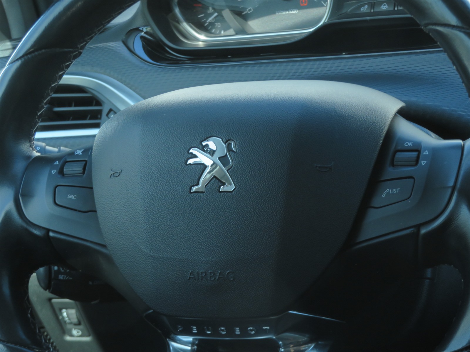 Peugeot 2008, 2018 - pohled č. 27
