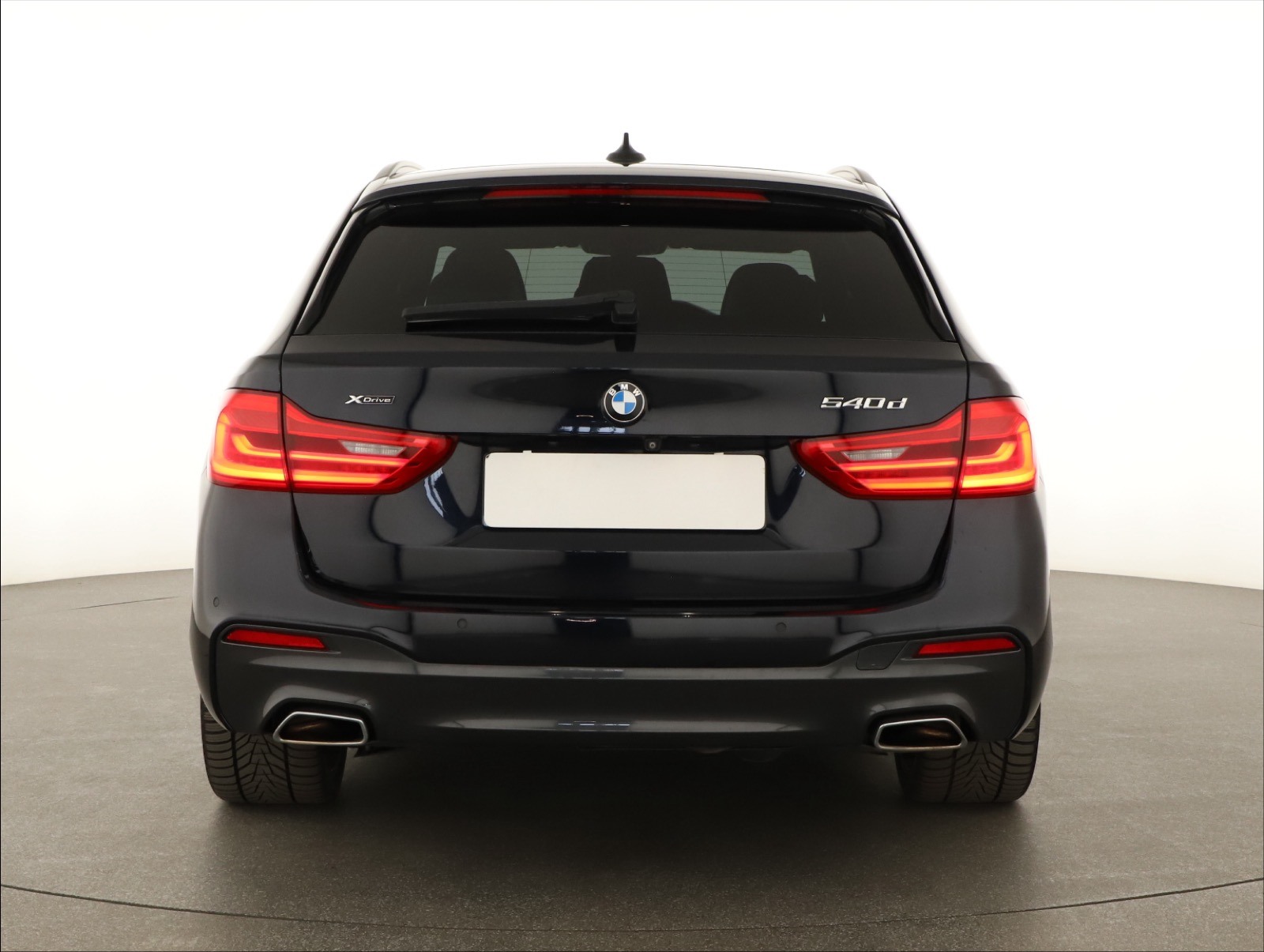 BMW Řada 5, 2018 - pohled č. 6