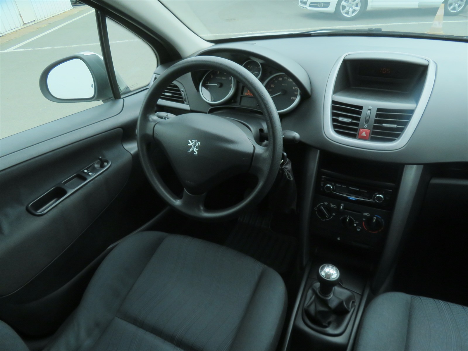 Peugeot 207, 2006 - pohled č. 9