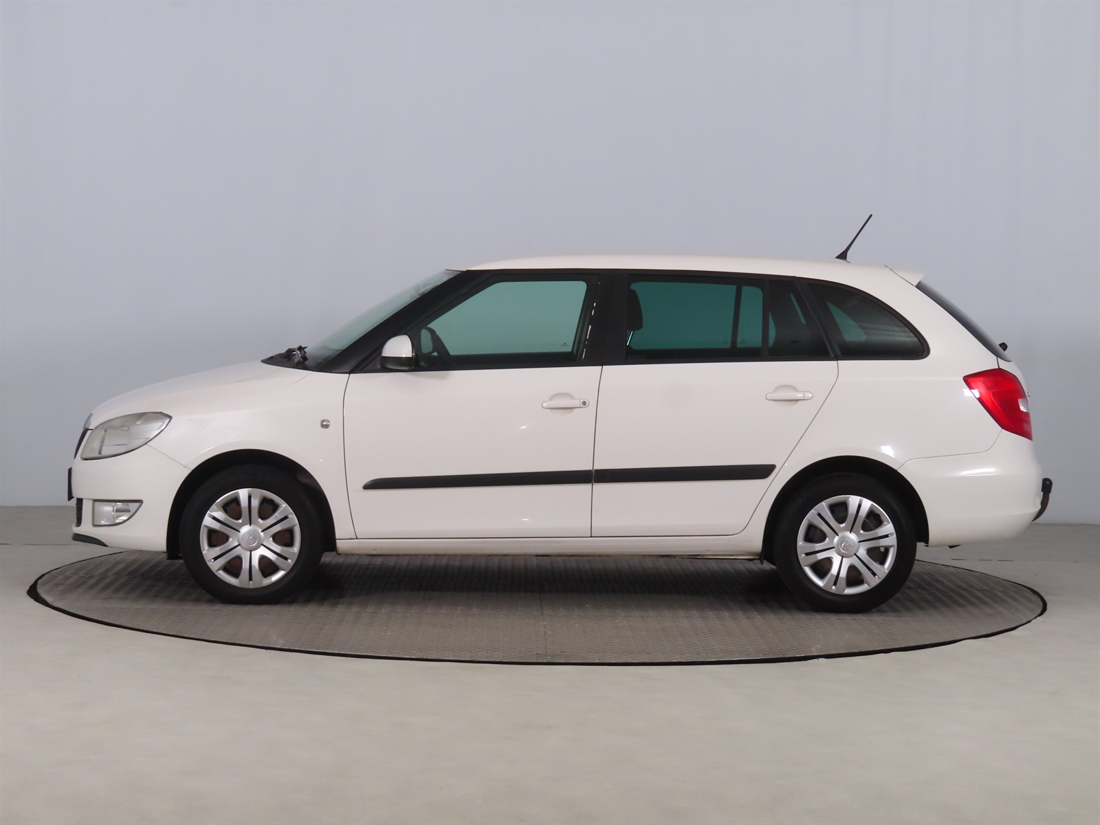 Škoda Fabia, 2013 - pohled č. 4