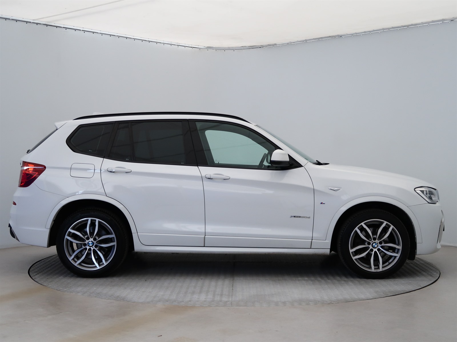 BMW X3, 2017 - pohled č. 8