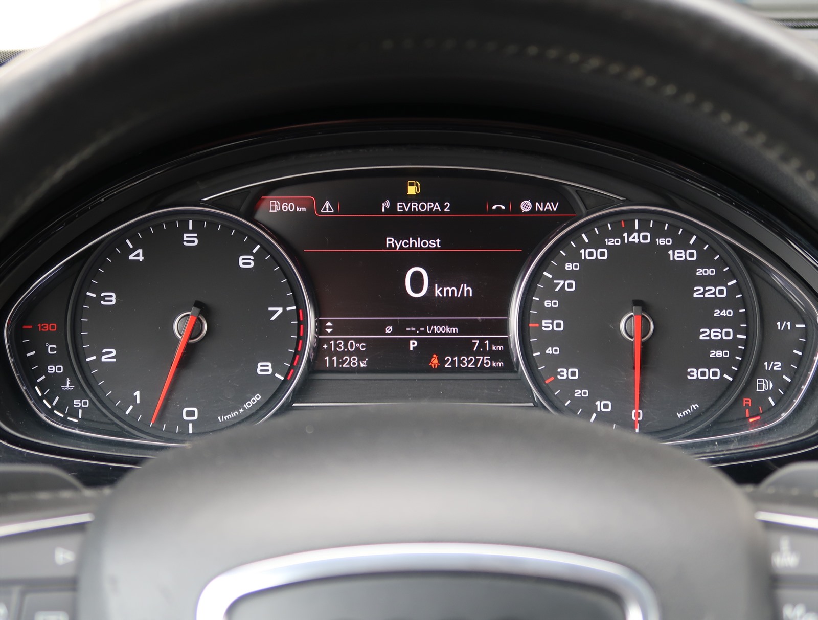 Audi A8, 2010 - pohled č. 17