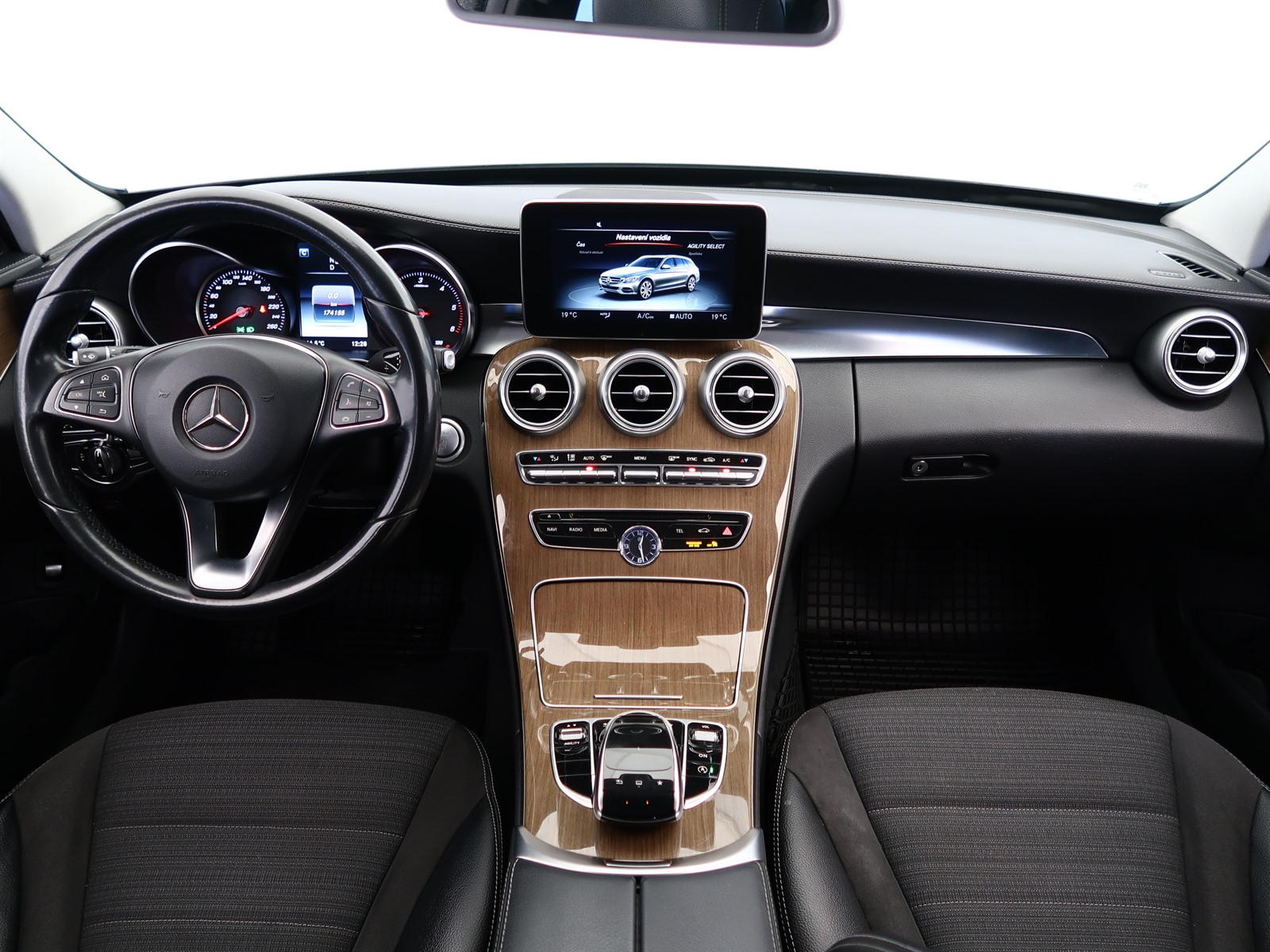 Mercedes-Benz C, 2014 - pohled č. 10