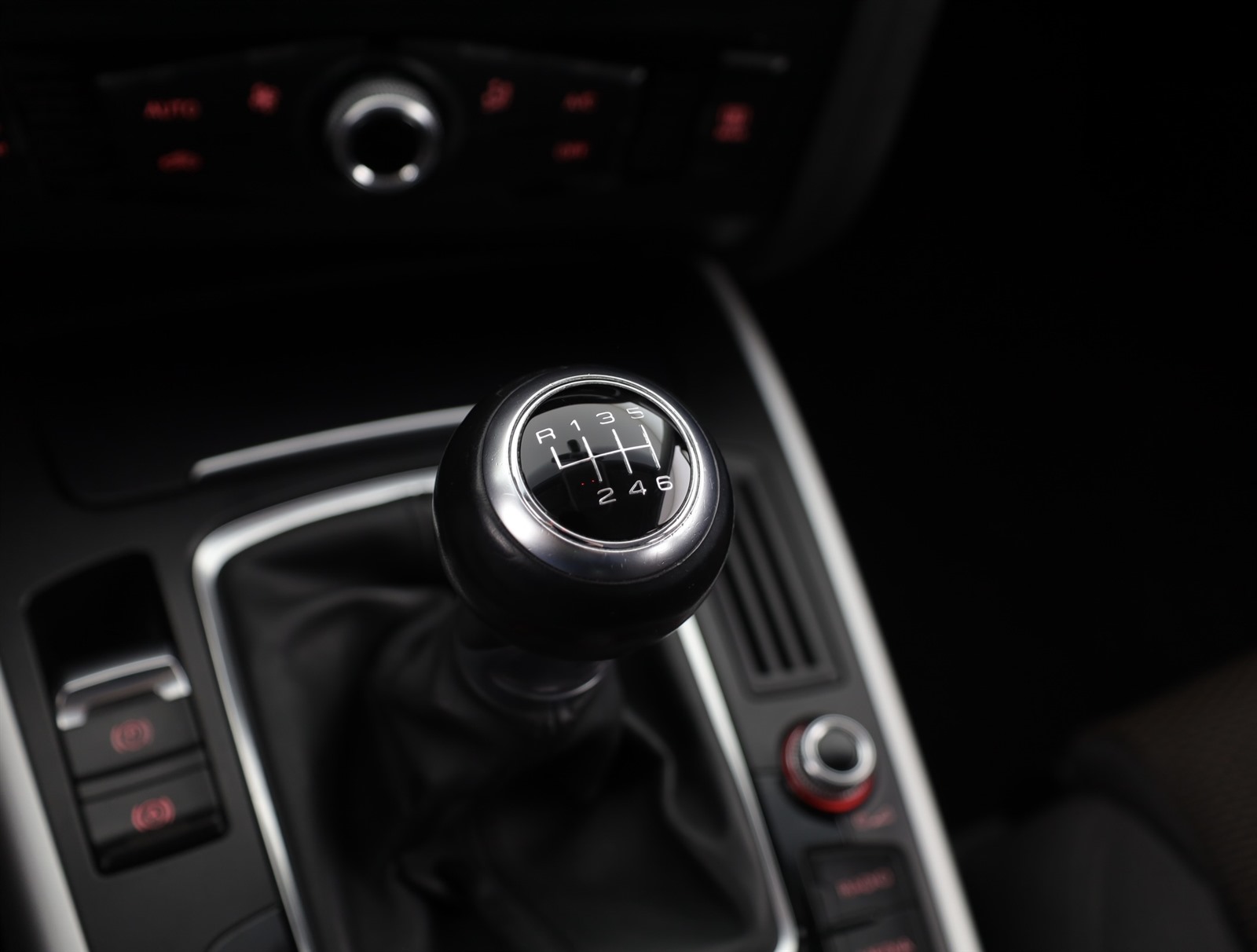 Audi A4 Allroad, 2016 - pohled č. 18