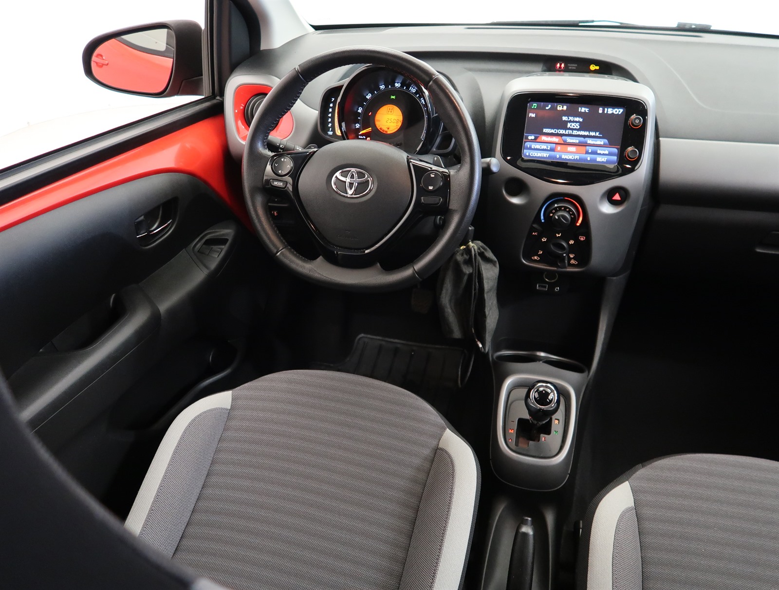Toyota Aygo, 2019 - pohled č. 9