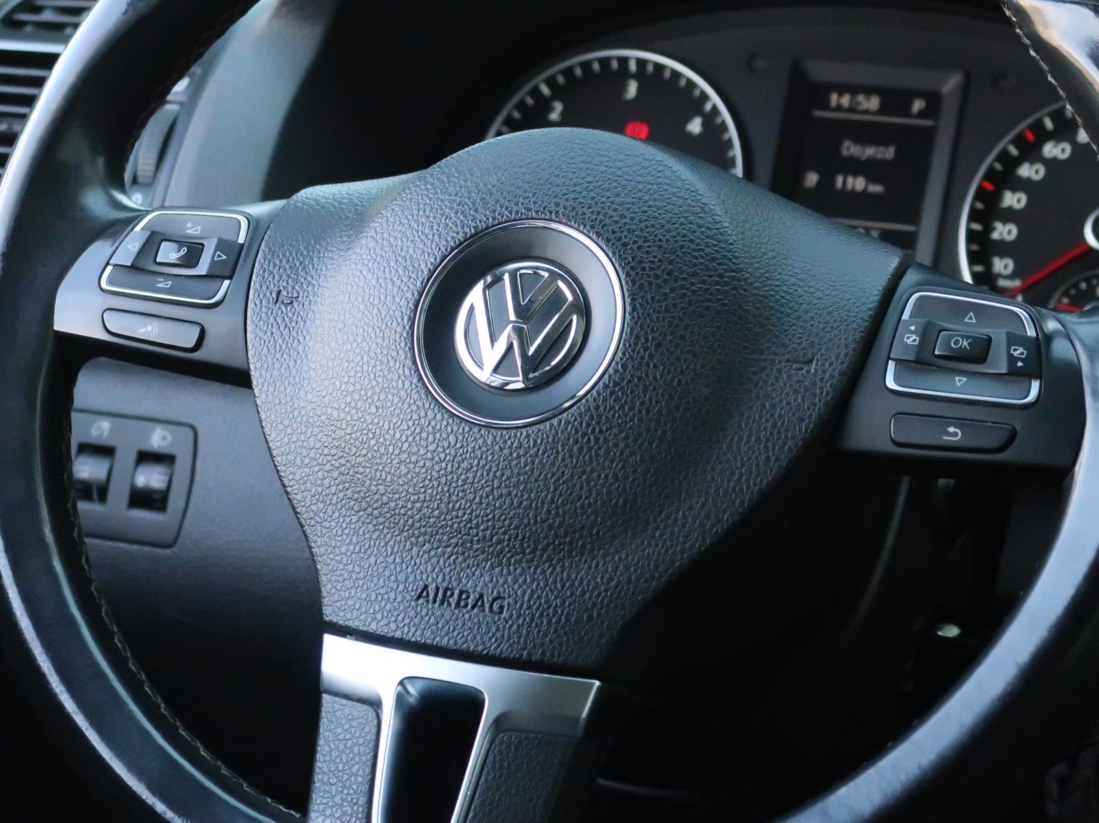 Volkswagen Touran, 2012 - pohled č. 29
