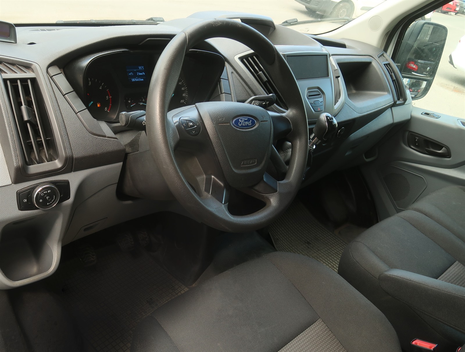 Ford Transit, 2015 - pohled č. 9