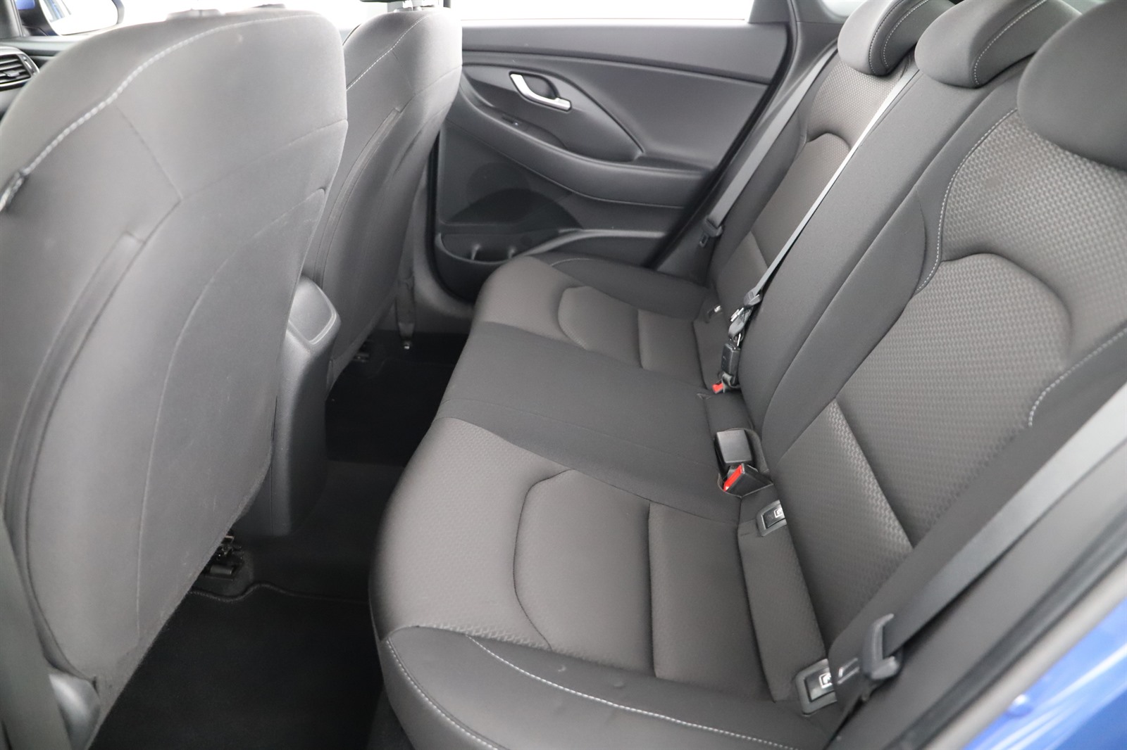 Hyundai i30 Fastback, 2019 - pohled č. 12