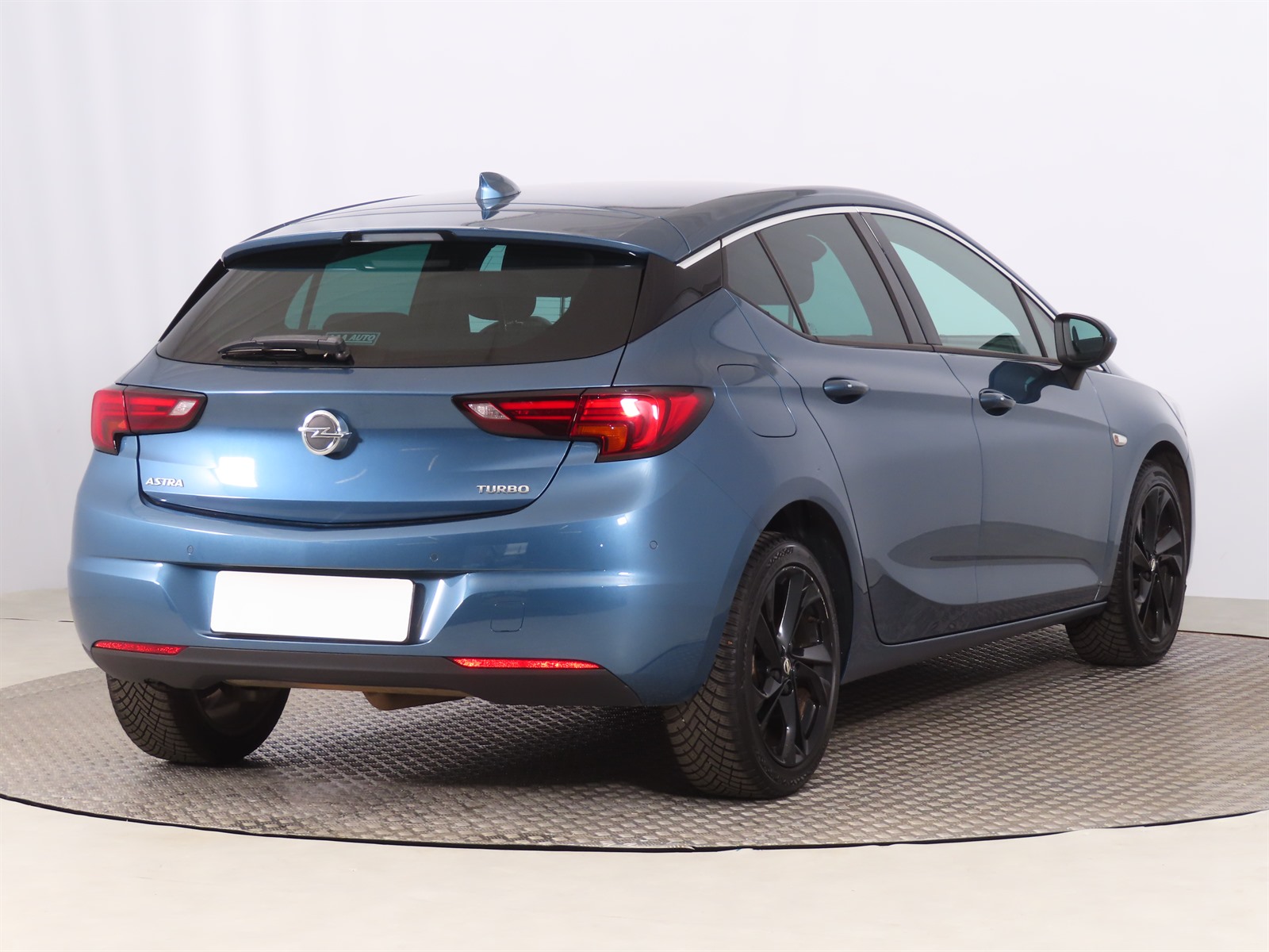 Opel Astra, 2017 - pohled č. 7