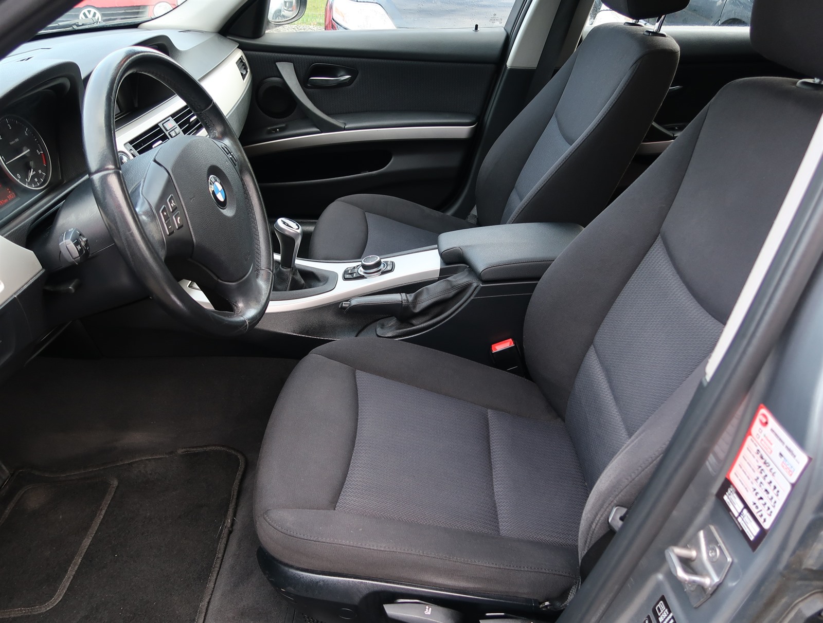 BMW Řada 3, 2011 - pohled č. 16