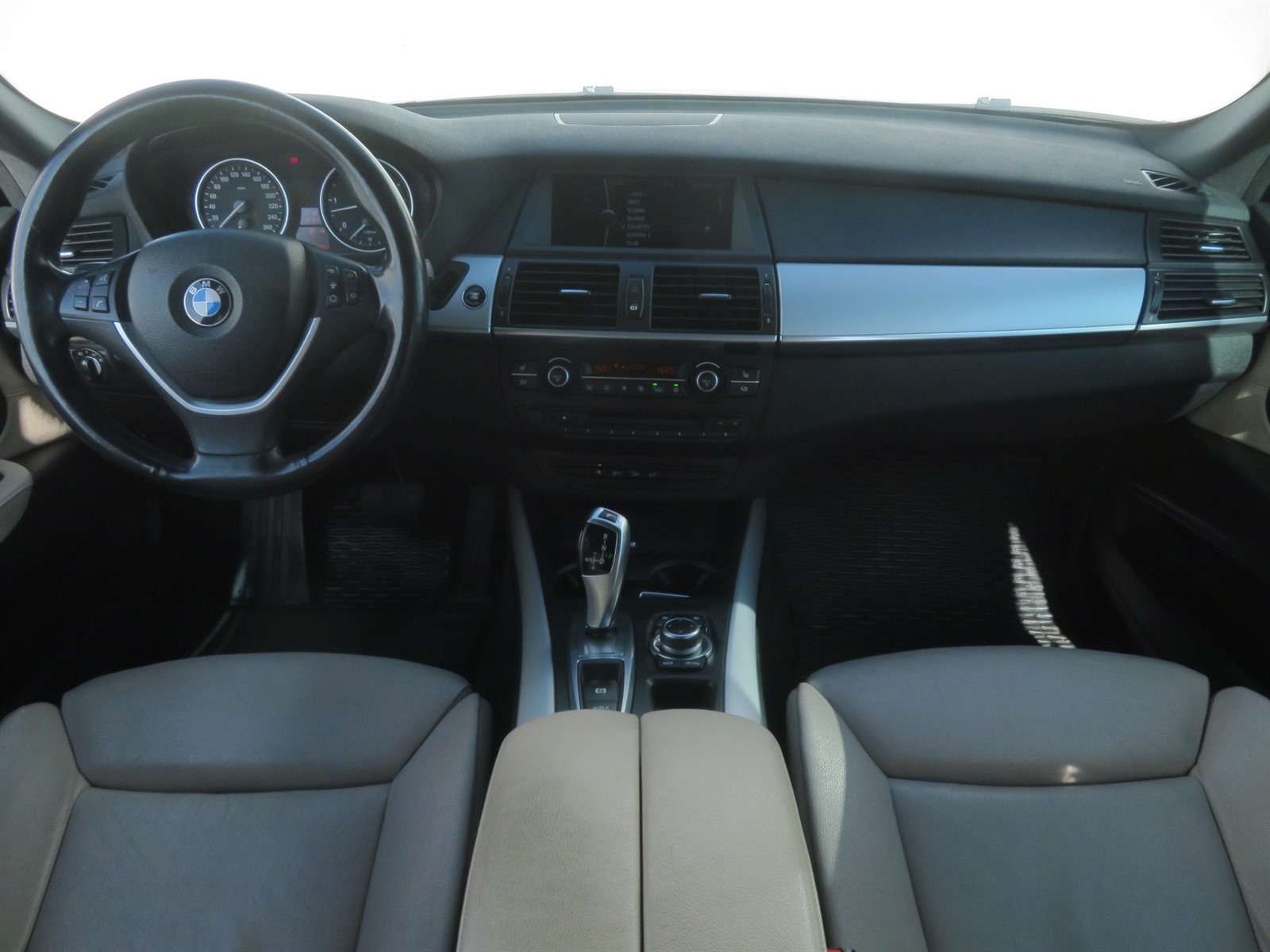 BMW X5, 2010 - pohled č. 10