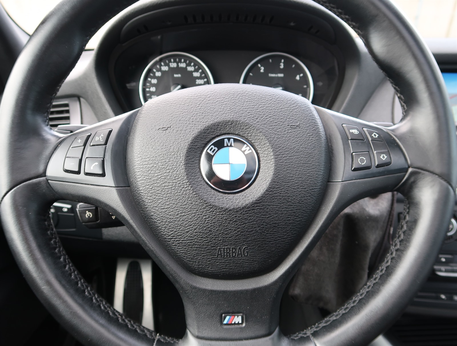 BMW X5, 2011 - pohled č. 23