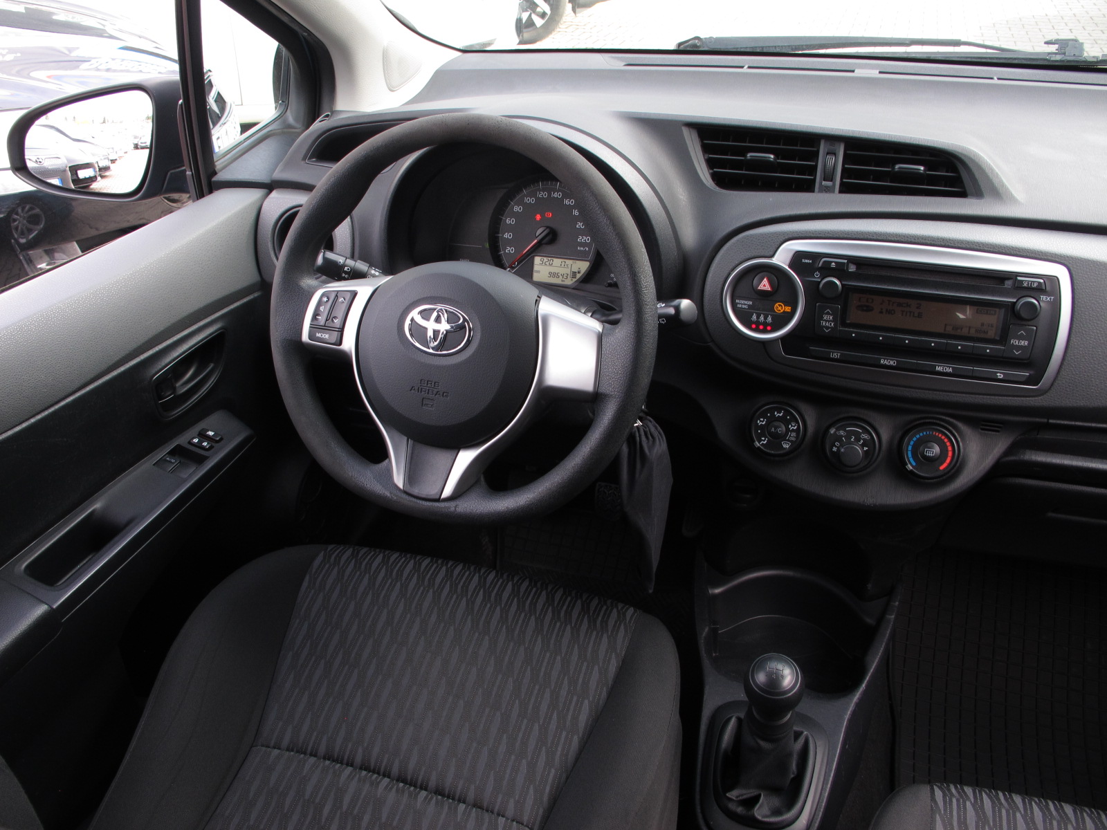 Toyota Yaris, 2013 - pohled č. 9