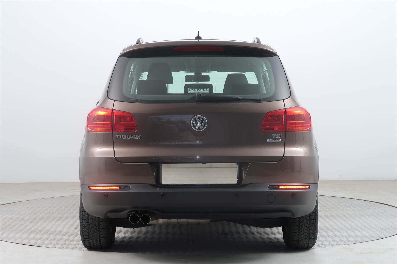 Volkswagen Tiguan, 2015 - pohled č. 6