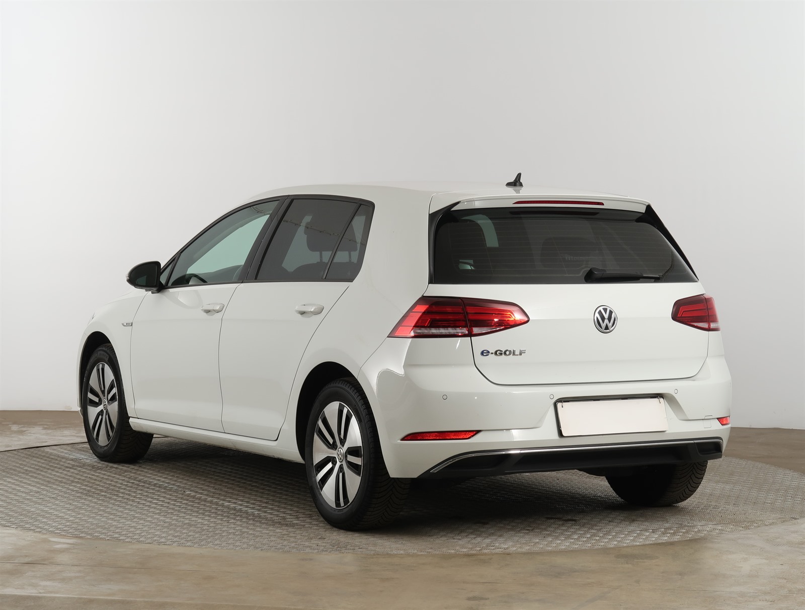 Volkswagen e-Golf, 2020 - pohled č. 5