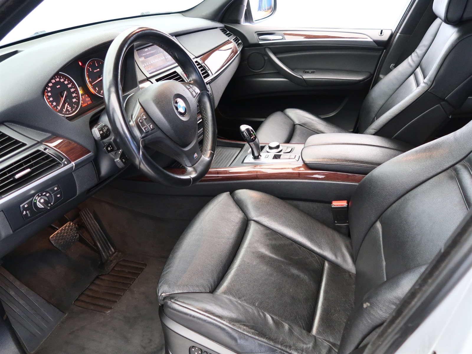 BMW X5, 2008 - pohled č. 16