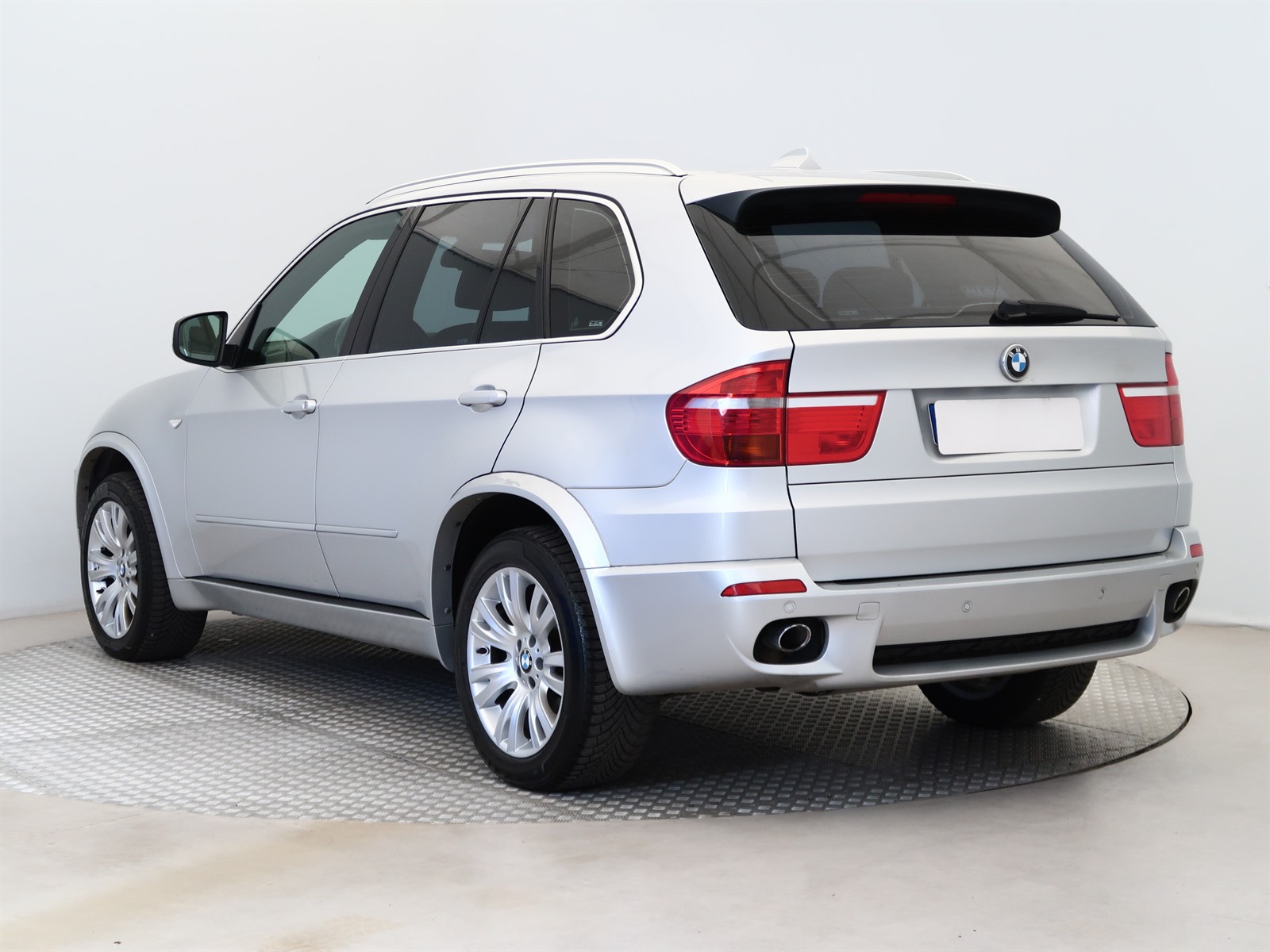 BMW X5, 2008 - pohled č. 5