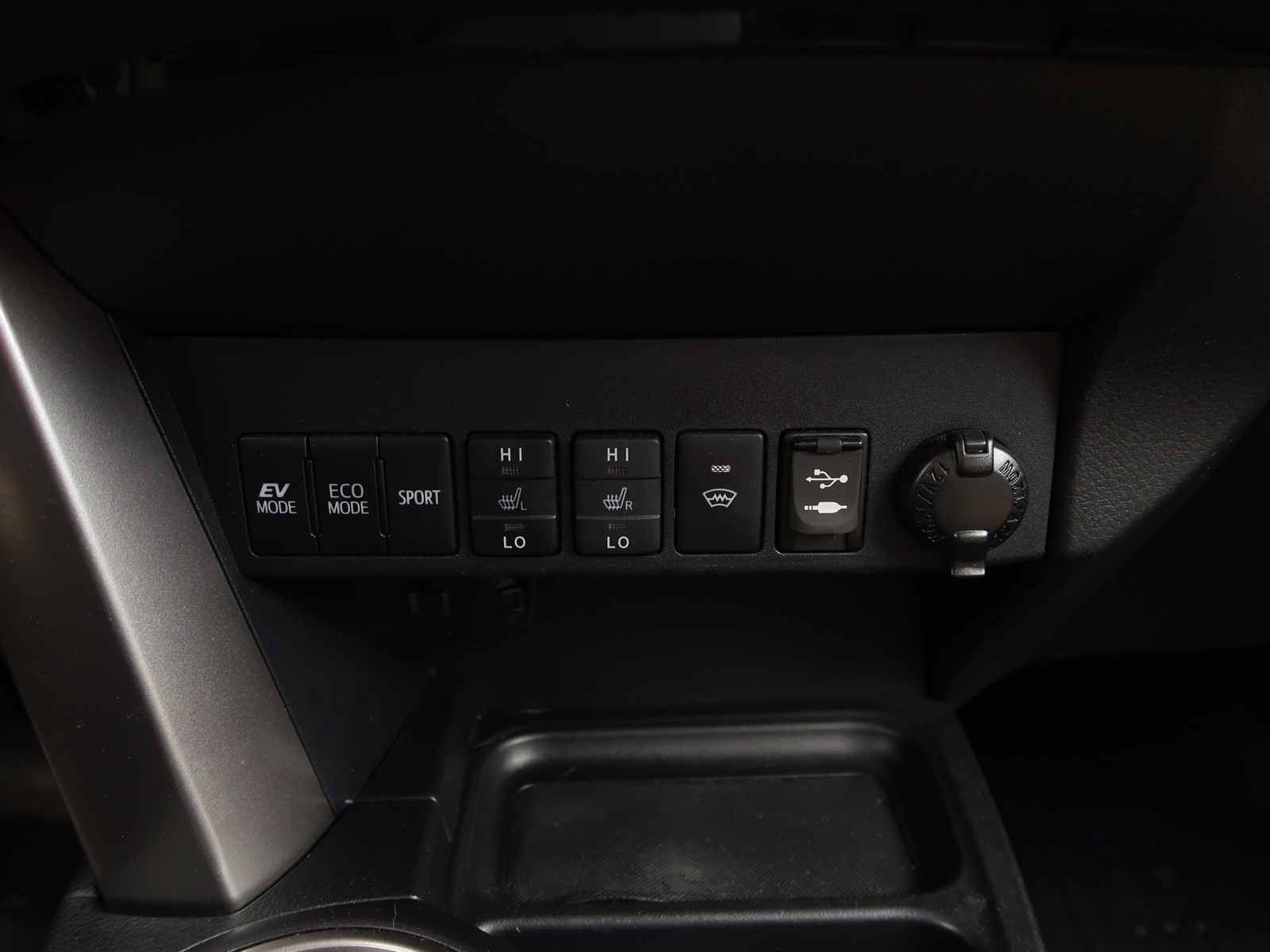 Toyota RAV 4, 2018 - pohled č. 23