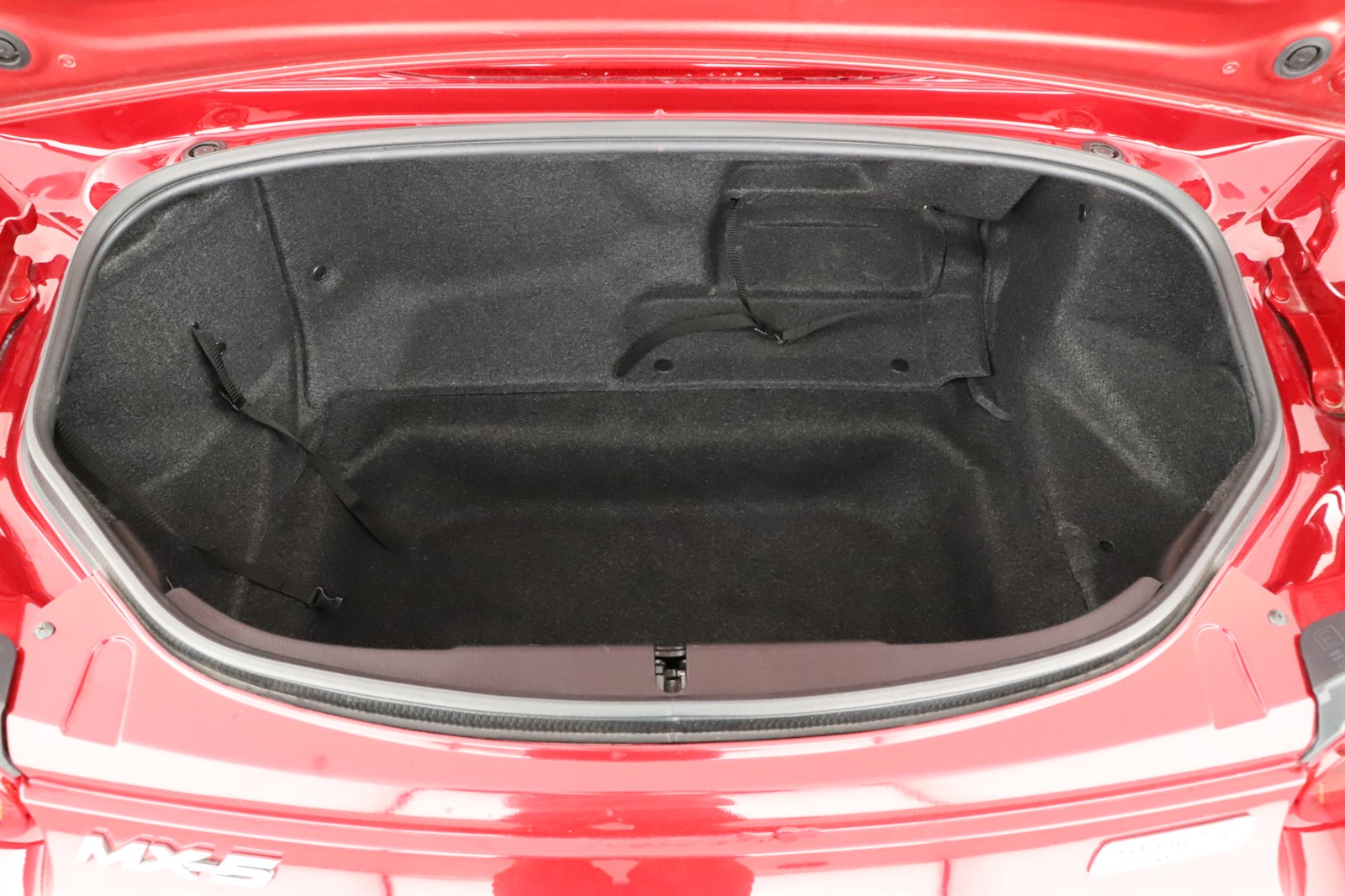 Mazda MX-5, 2017 - pohled č. 16