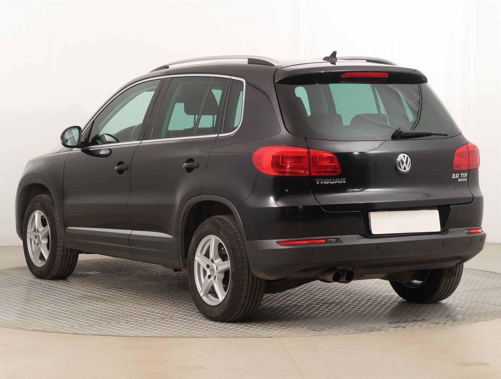 Volkswagen Tiguan, 2012 - pohled č. 5
