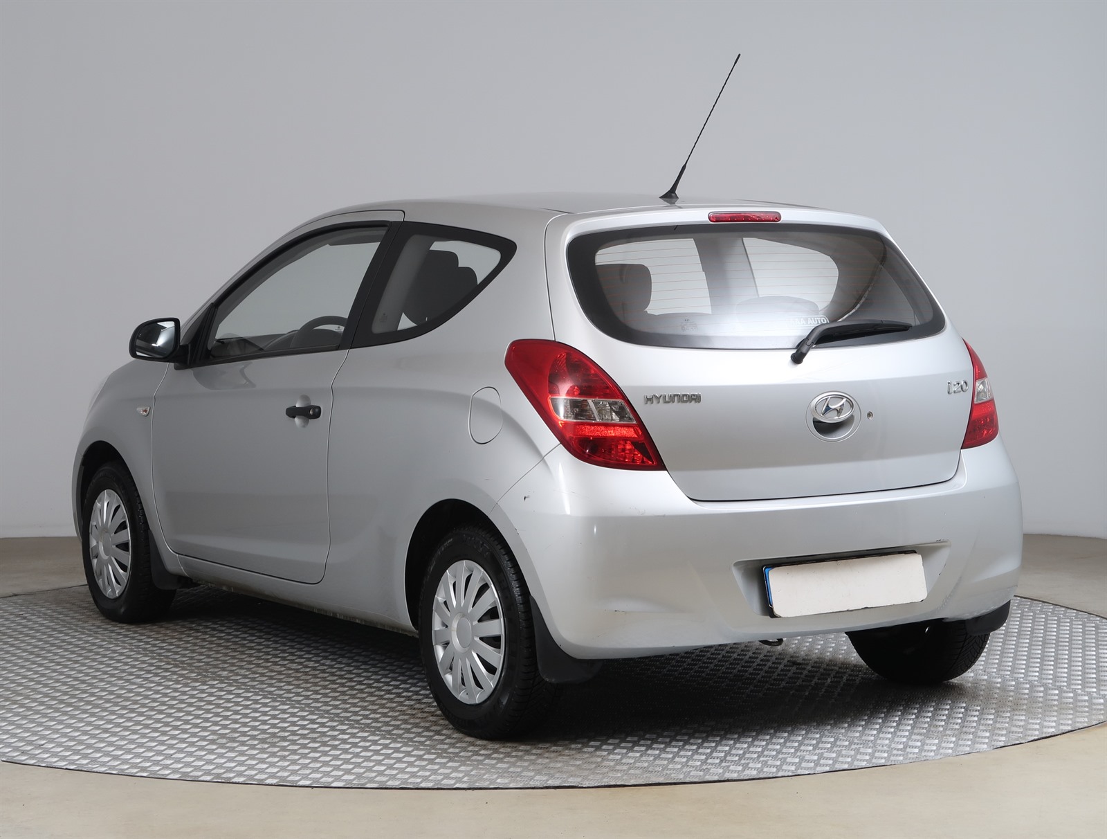 Hyundai i20, 2010 - pohled č. 5