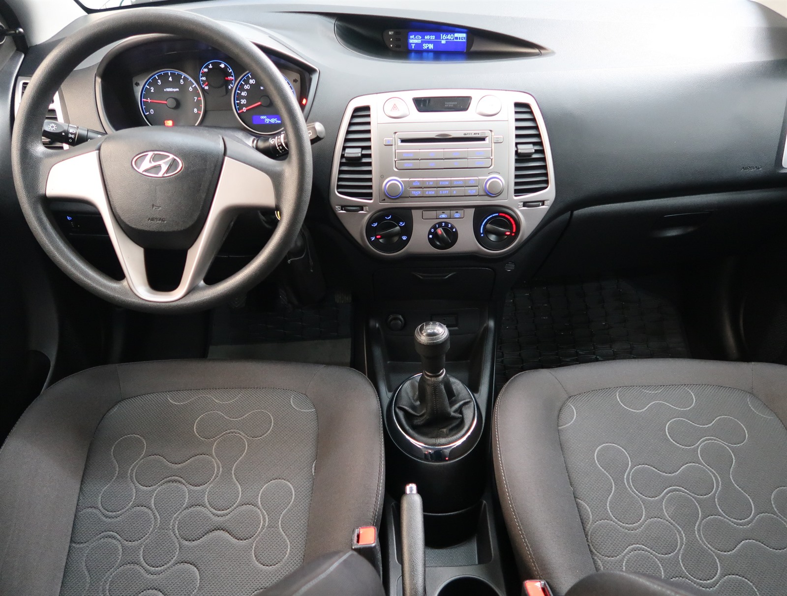 Hyundai i20, 2010 - pohled č. 10