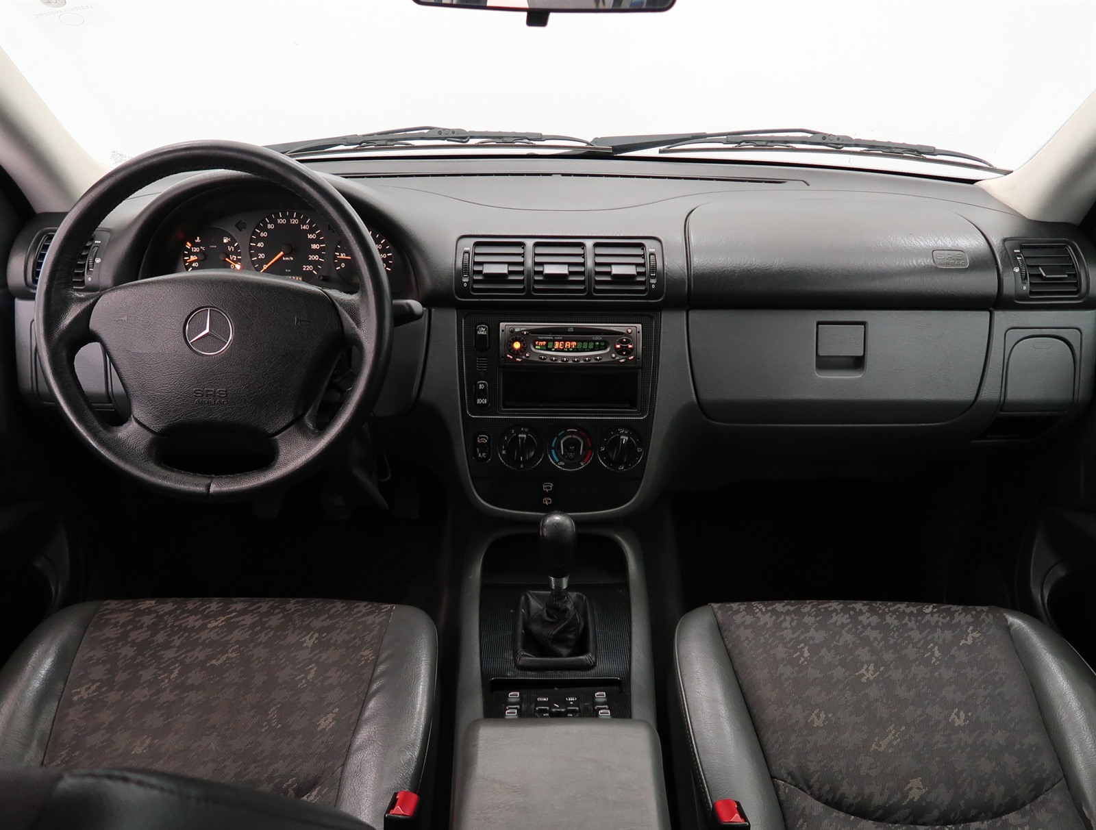 Mercedes-Benz ML, 1999 - pohled č. 10
